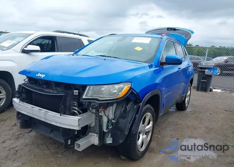 2018 Jeep Compass Latitude 4X4 from USA, damaged, VIN 3C4NJDBB6JT479473